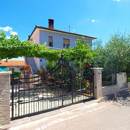 Apartment Luciano 1540 Пула Екстериор снимка