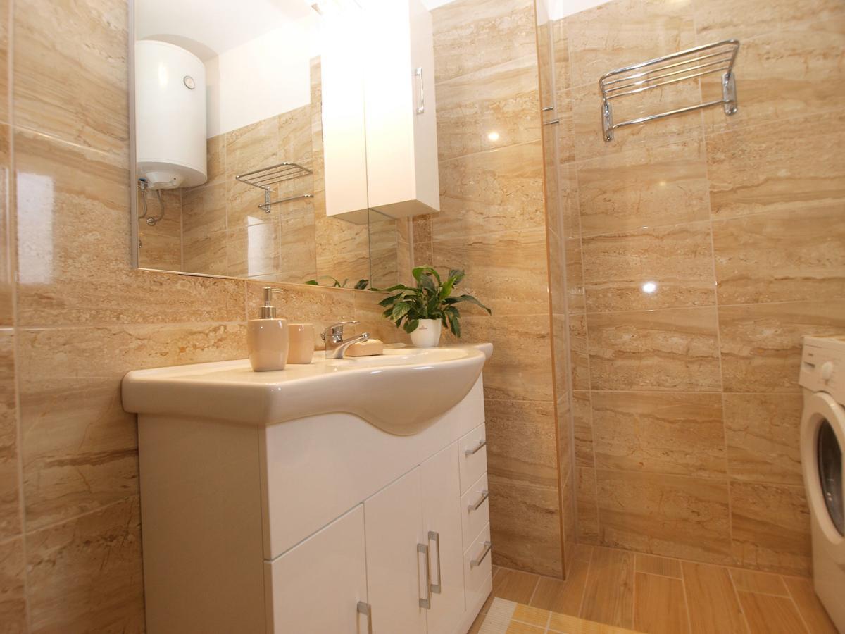 Apartment Luciano 1540 Пула Екстериор снимка